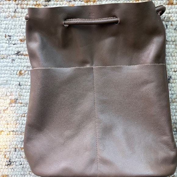 ARE Studio -Lade backpack in Tobacco - Picture 2 of 6